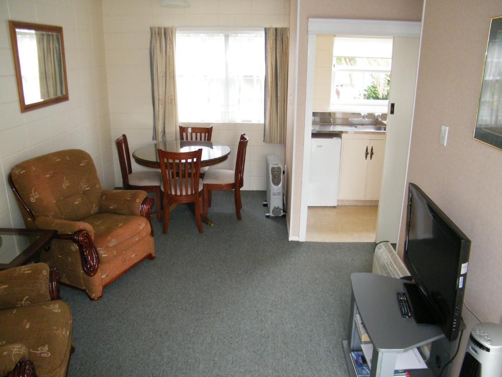 Colonial City Motel Hamilton Habitación foto
