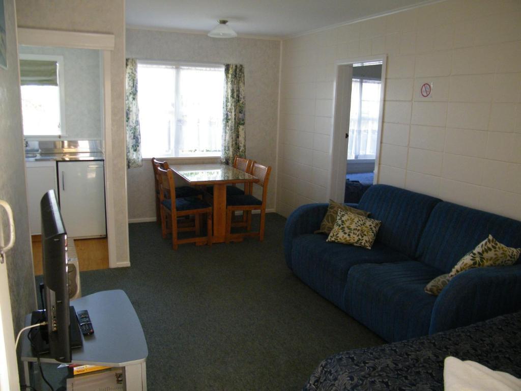 Colonial City Motel Hamilton Habitación foto