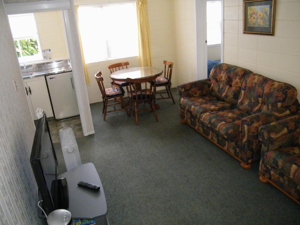 Colonial City Motel Hamilton Habitación foto